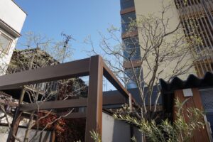 マンションオーナー様からエントランスの改修工事のご依頼。