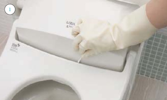 トイレ便座とフタのすき間_お手入れの仕方画像①
