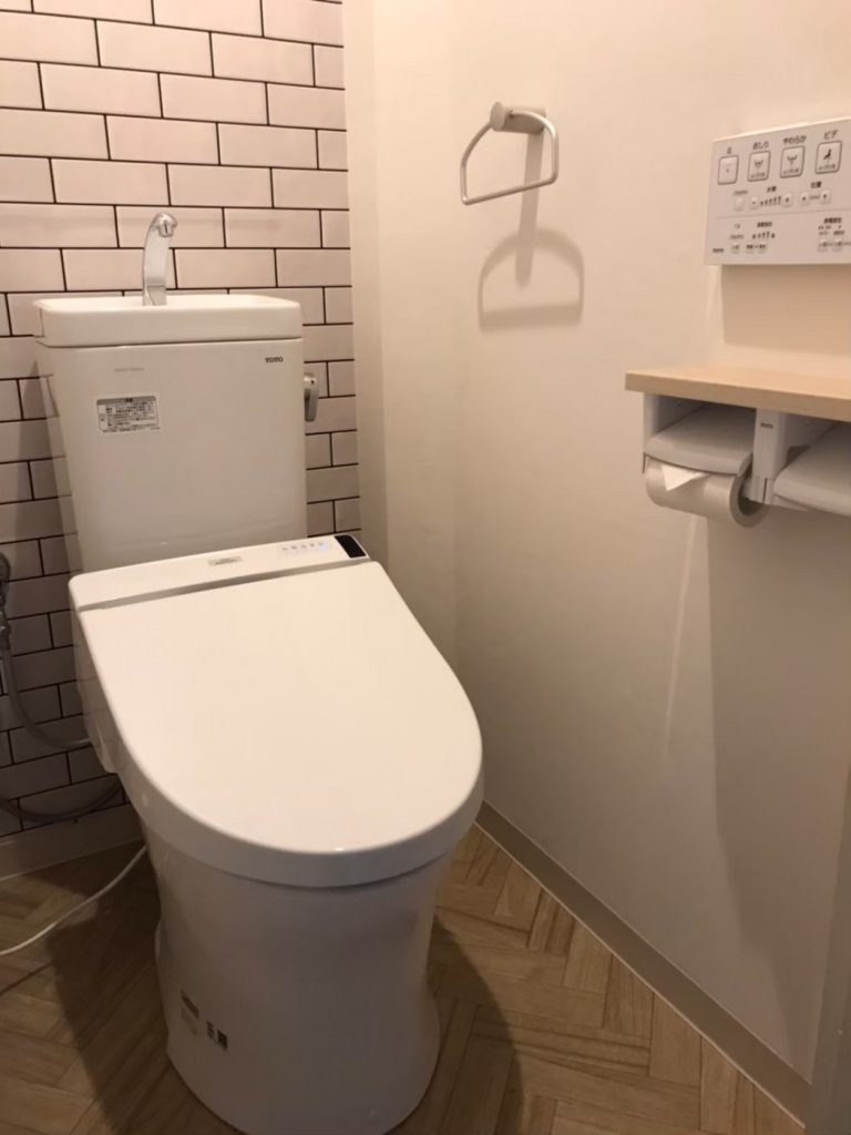 コンパクトなサイズのトイレを採用