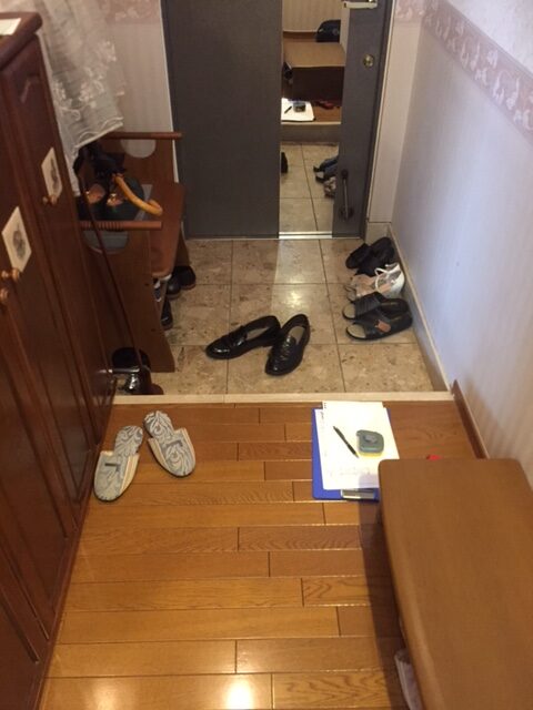 収納を増やしてすっきりとした玄関にしたい