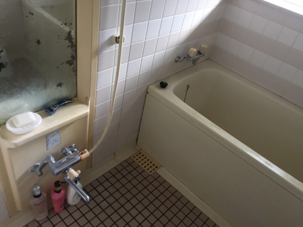 古いお風呂をすっきり美しくしたい